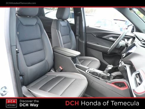 Used 2023 Chevrolet TrailBlazer RS w/ Technology Package image 21