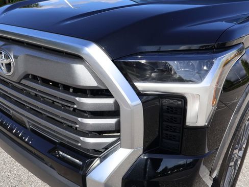 Used 2023 Toyota Tundra Limited w/ Power Package AWD/4WD image 3