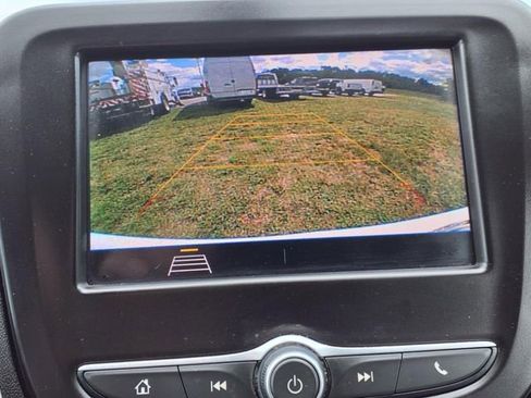 Used 2021 Chevrolet Equinox LS w/ LS Convenience Package FWD image 16