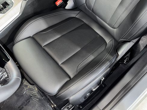 Used 2025 BMW 330i Sedan RWD image 34