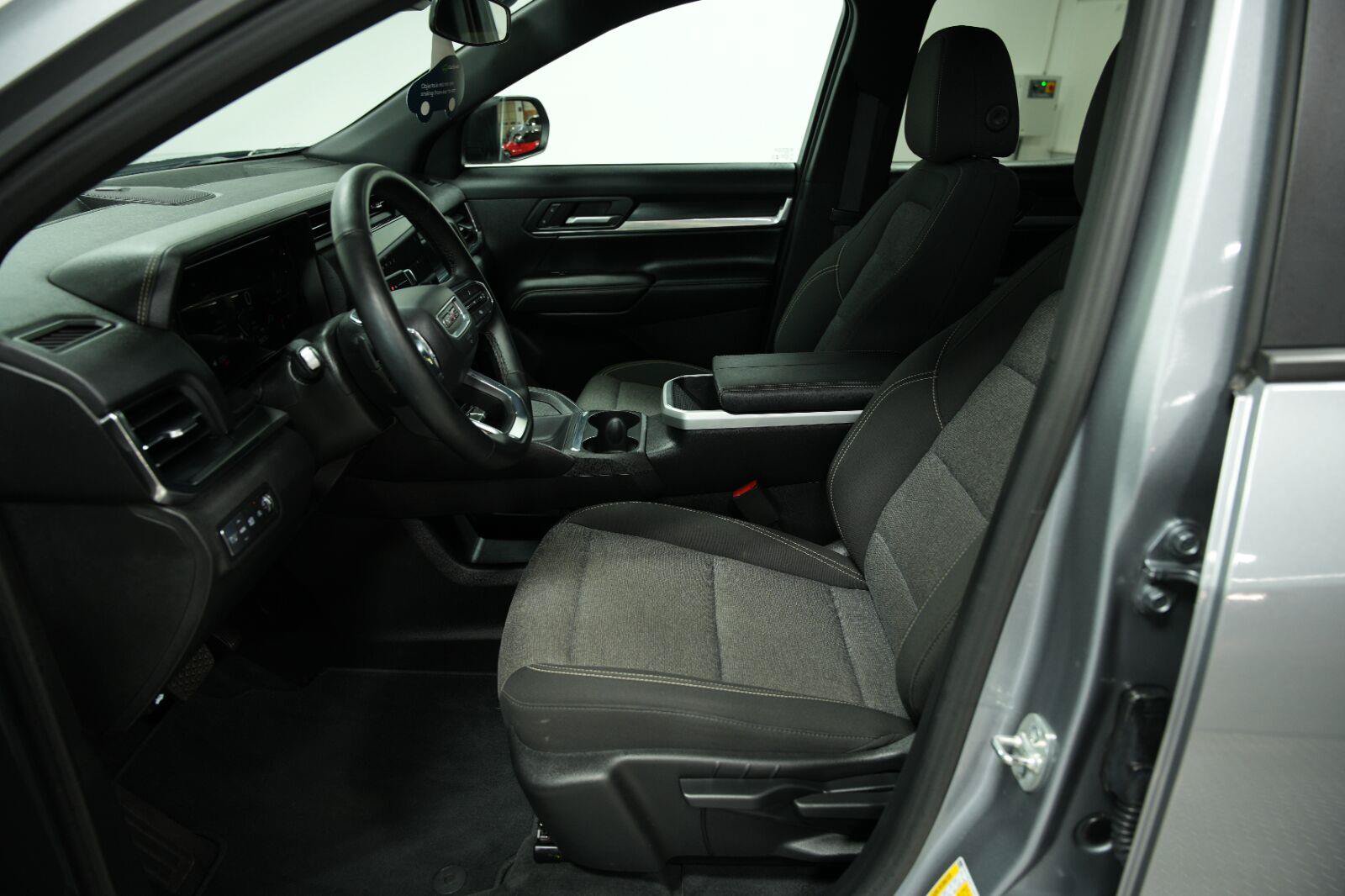 Certified 2026 GMC Terrain Elevation FWD image 34