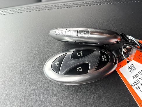 Used 2024 Hyundai Santa Fe Calligraphy AWD/4WD image 29