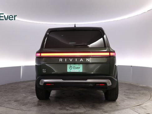 Used 2025 Rivian R1S Adventure AWD/4WD image 15