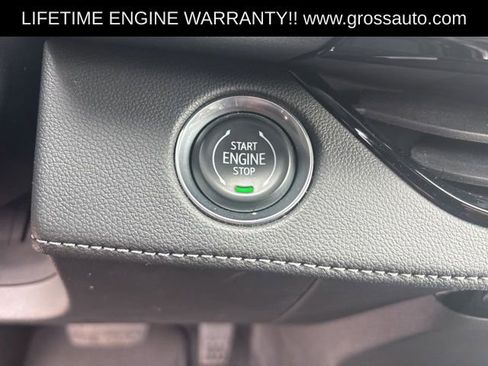 Used 2025 Buick Enclave Preferred AWD/4WD image 20