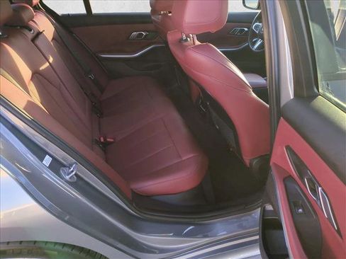 Certified 2023 BMW 330i Sedan w/ M Sport Package image 21