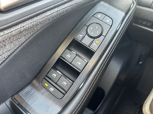 Used 2023 Nissan Rogue SV image 20