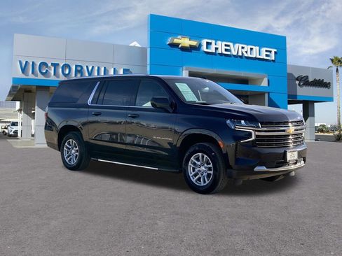 Certified 2023 Chevrolet Suburban LT image 3