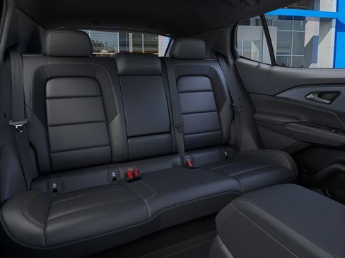 New 2025 Chevrolet Equinox EV LT image 17