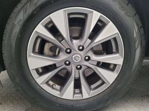 Used 2018 Nissan Murano SV FWD image 31