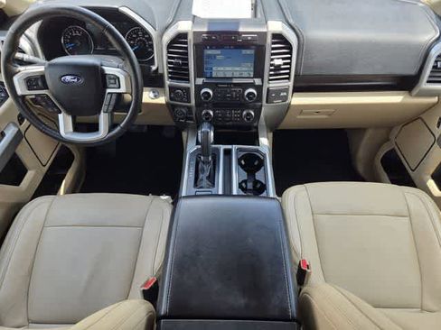 Used 2017 Ford F150 Lariat w/ Equipment Group 502A Luxury AWD/4WD image 9