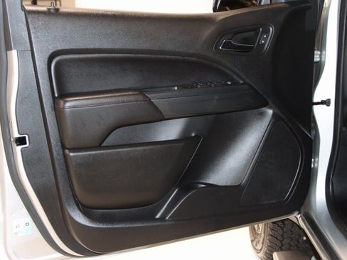 Used 2018 GMC Canyon All Terrain w/ Trailering Package image 37