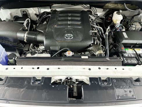 Used 2020 Toyota Tundra Limited AWD/4WD image 28