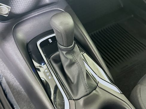 Used 2025 Toyota Corolla LE FWD image 20