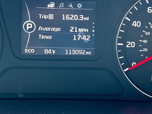 Used 2018 Kia Sorento L FWD image 16