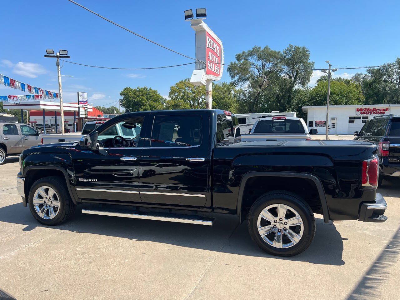 Used 2018 GMC Sierra 1500 SLT AWD/4WD image 7