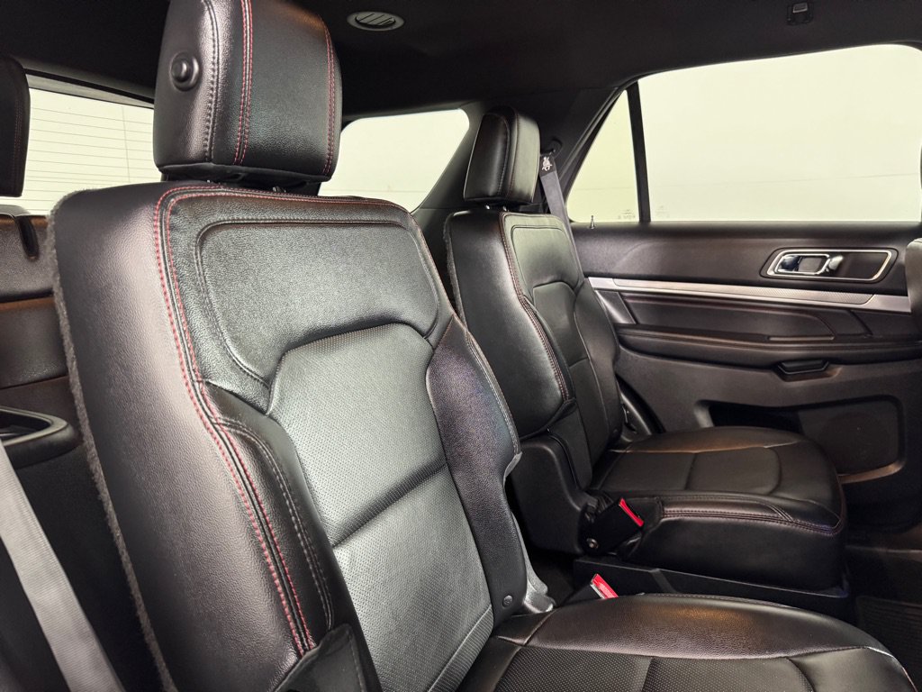 Used 2016 Ford Explorer Sport AWD/4WD image 29
