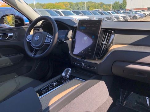 New 2026 Volvo XC60 B5 Plus w/ Protection Package Premier image 18