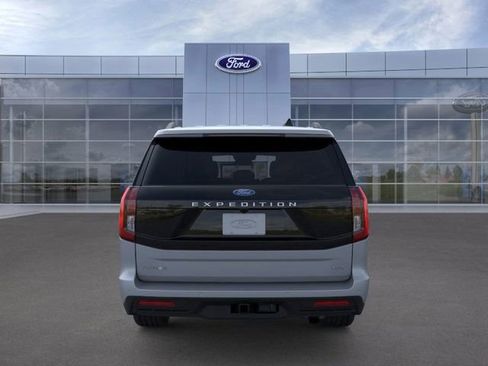 New 2026 Ford Expedition Max Active image 5