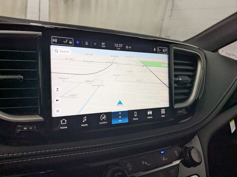New 2026 Chrysler Pacifica Select FWD image 15
