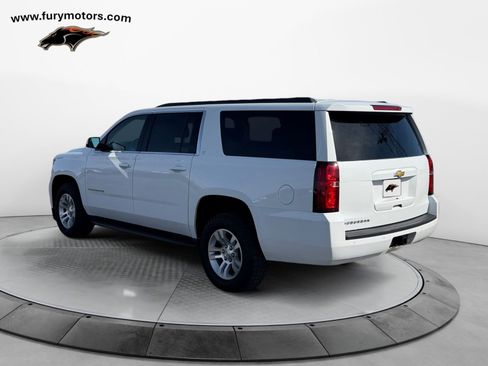Used 2019 Chevrolet Suburban LT image 5
