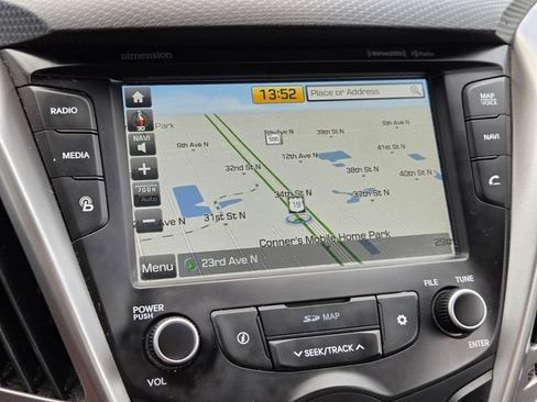 Used 2017 Hyundai Veloster Value Edition FWD image 23