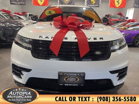 Used 2025 Land Rover Range Rover Velar Dynamic SE image 8