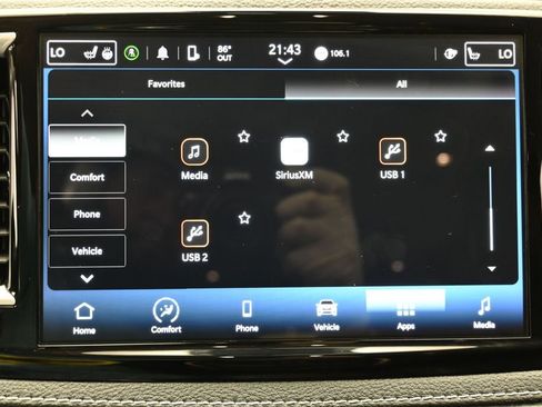 Used 2023 Chrysler Pacifica Touring-L FWD image 27