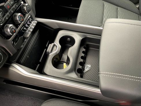 New 2026 RAM 1500 Big Horn AWD/4WD image 12