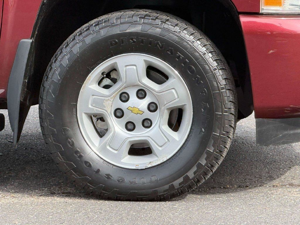 Used 2008 Chevrolet Silverado 1500 LT w/ Power Pack Plus RWD image 9