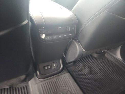 Used 2021 Toyota Highlander Platinum AWD/4WD image 13