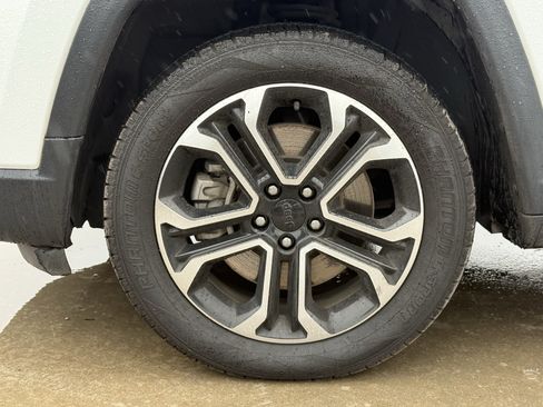 Used 2023 Jeep Compass Limited AWD/4WD image 13