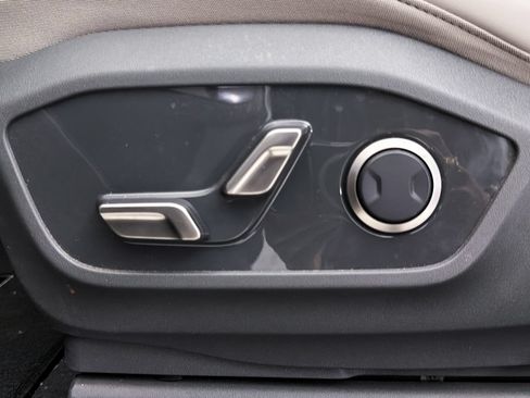 Certified 2024 Kia EV9 Wind AWD/4WD image 23