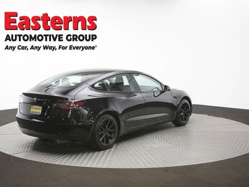 Used 2023 Tesla Model 3 Standard Range image 40