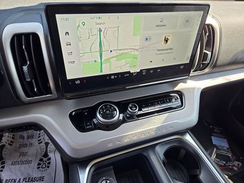 New 2026 Ford Expedition Active AWD/4WD image 9