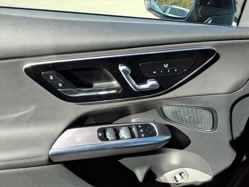 Used 2026 Mercedes-Benz GLC 300 4MATIC image 14