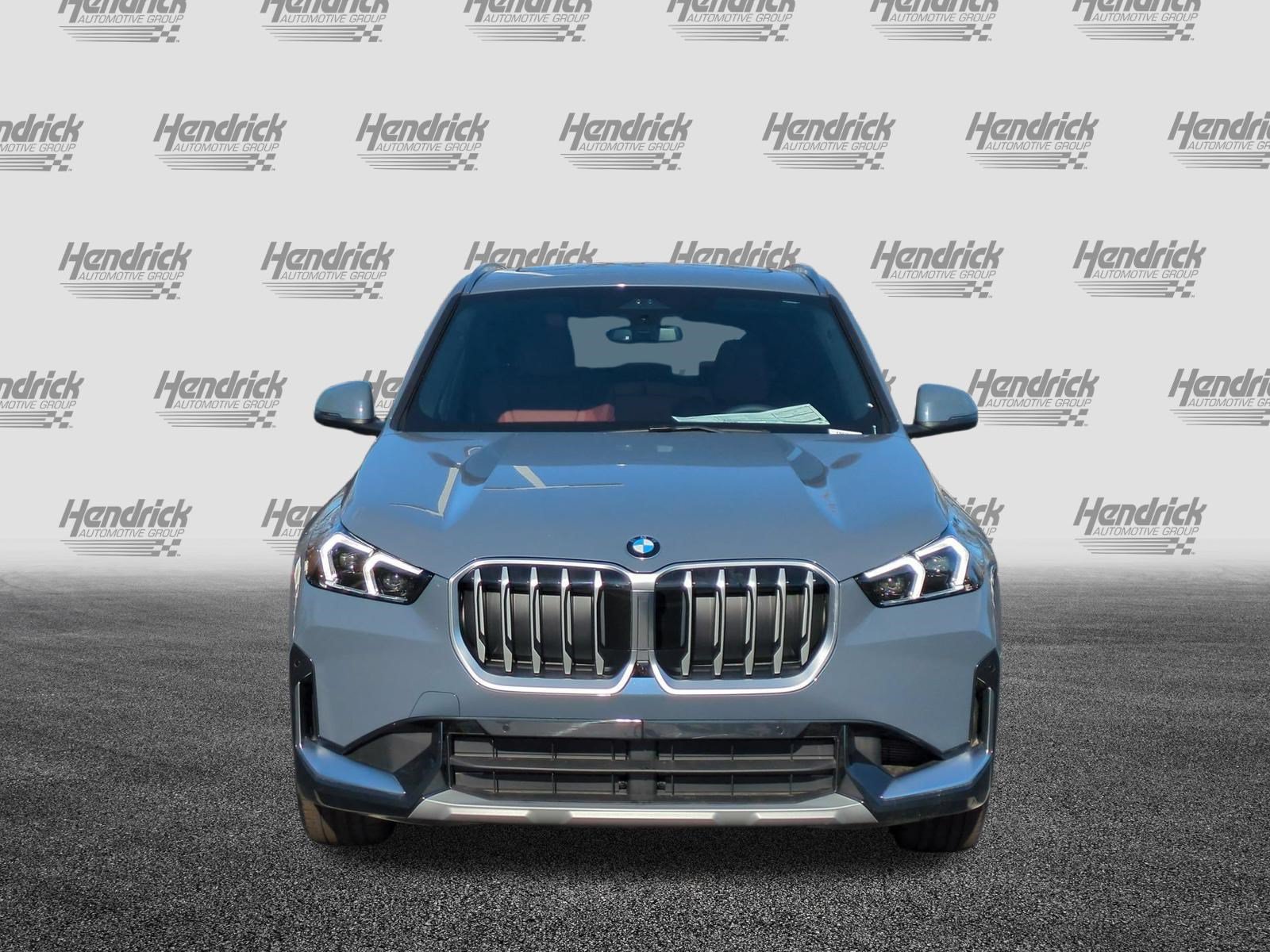 Used 2026 BMW X1 xDrive28i w/ Technology Package AWD/4WD image 3