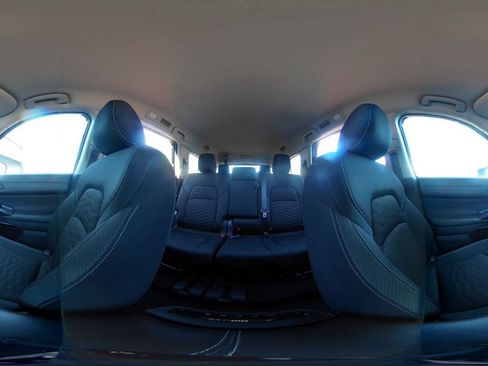 Used 2025 Nissan Pathfinder SV AWD/4WD image 44
