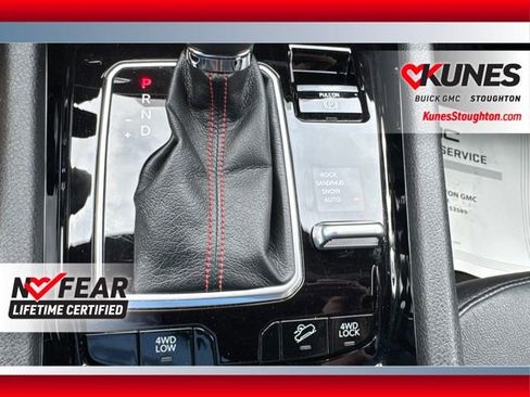 Used 2025 Jeep Compass Trailhawk AWD/4WD image 28