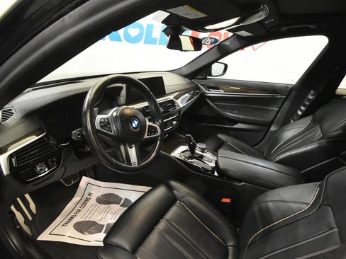 Used 2020 BMW M550i xDrive w/ Premium Package AWD/4WD image 11