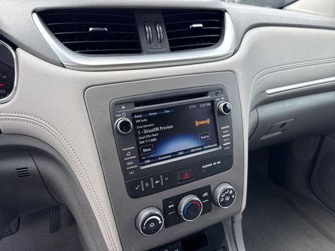 Used 2017 Chevrolet Traverse LS image 19