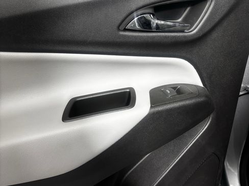 Used 2024 Chevrolet Equinox LS w/ LS Convenience Package image 34