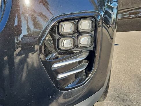 Used 2019 Kia Sportage EX w/ EX Sport Appearance Package image 11