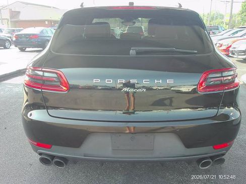 Used 2018 Porsche Macan AWD/4WD image 4