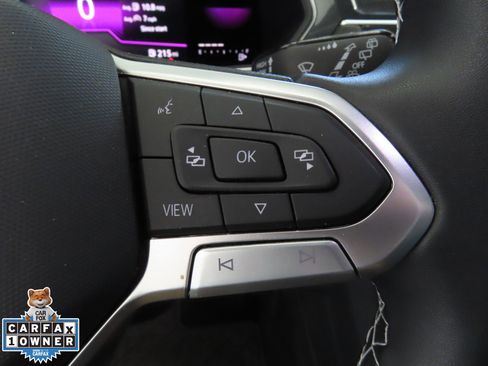 Used 2023 Volkswagen Tiguan SE R-Line image 16