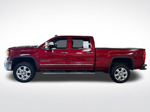 Used 2019 GMC Sierra 2500 SLT w/ Duramax Plus Package AWD/4WD image 2