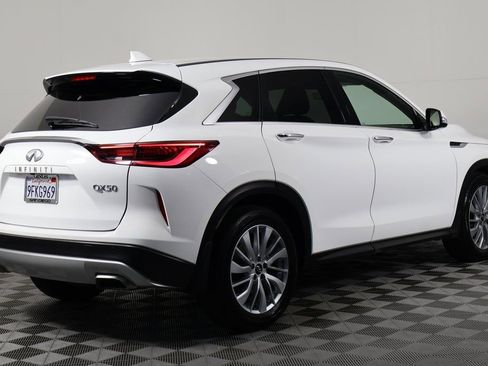 Used 2023 INFINITI QX50 Pure image 4