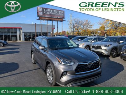 Certified 2022 Toyota Highlander Platinum