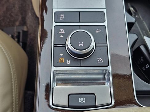Used 2020 Land Rover Range Rover HSE AWD/4WD image 29