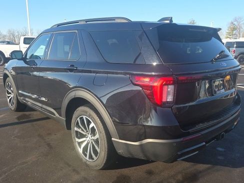 Used 2025 Ford Explorer ST-Line image 15