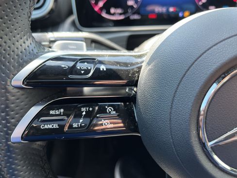 Certified 2025 Mercedes-Benz C 300 4MATIC Sedan image 18